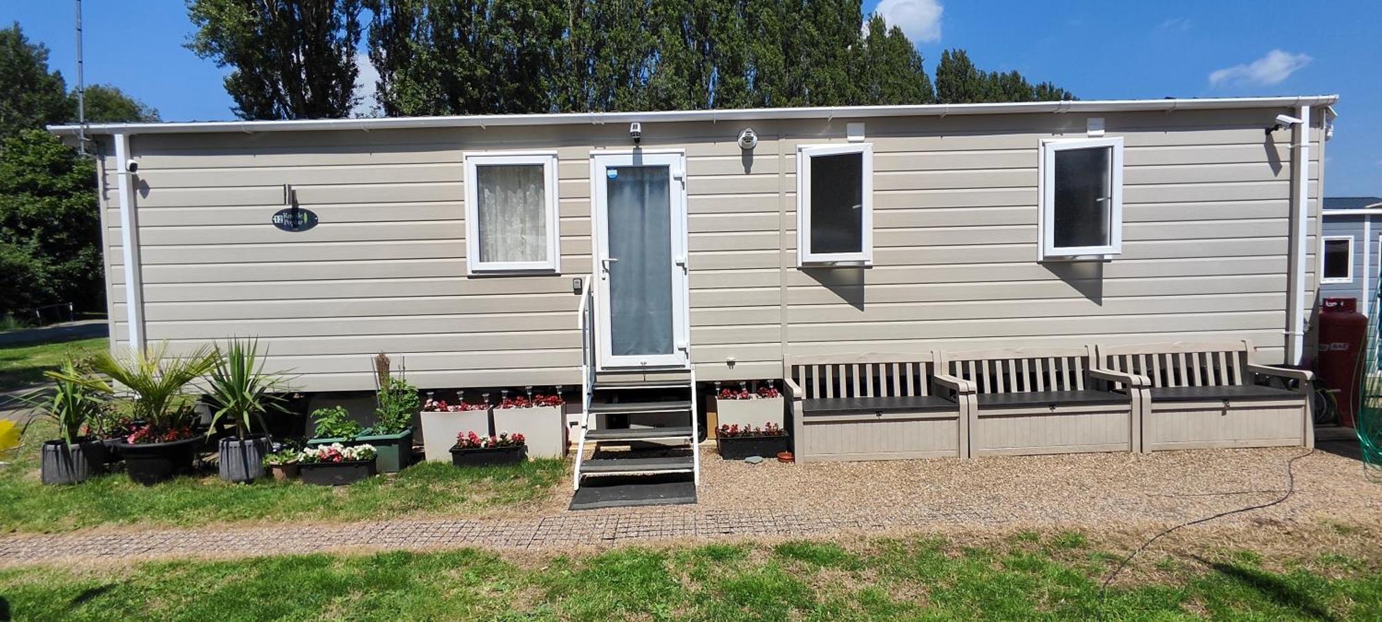 Billing Aquadrome Northampton, Royale Poplar Km12 Apartment Luaran gambar